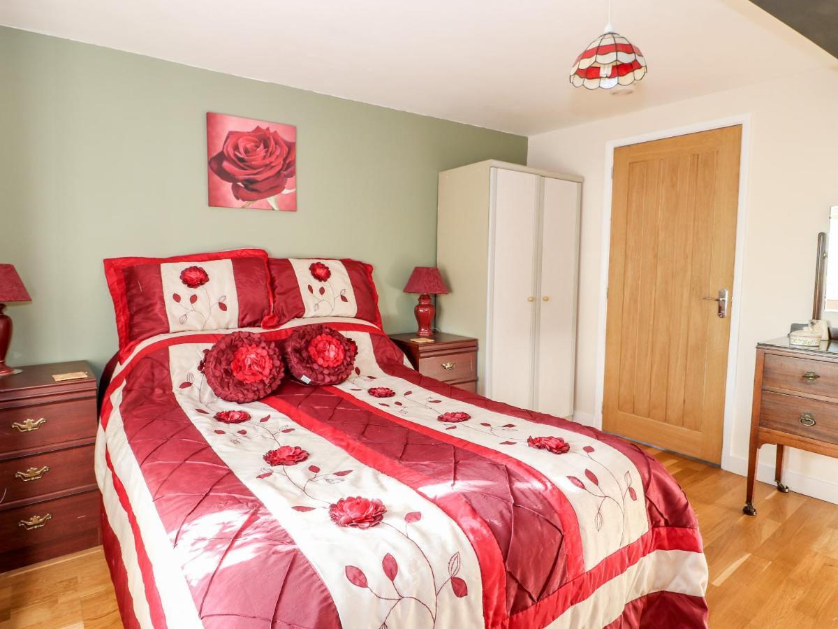 Berry Barn Villa Strubby Bagian luar foto